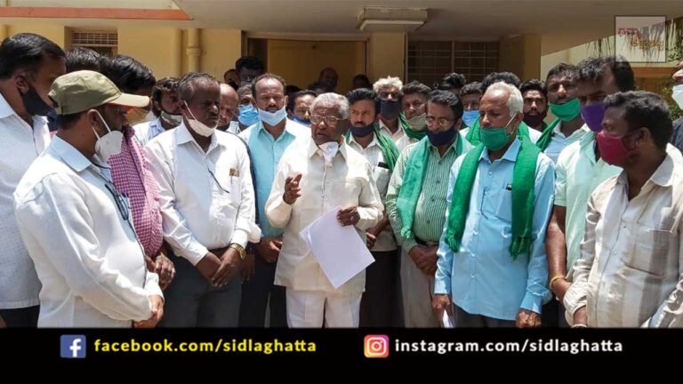 V Muniyappa support KSRTC Bus Drivers Protest