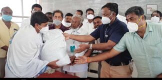 Covid-19 Relief Government Ration Kits Distribution Sidlaghatta Temple Priests