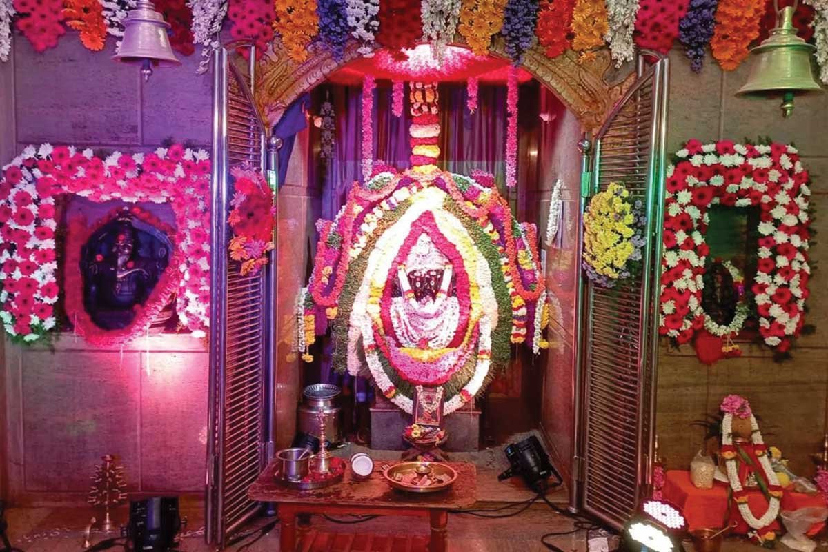 30NovSd1a Sidlaghatta Dwimukha Ganapathi Temple Theft