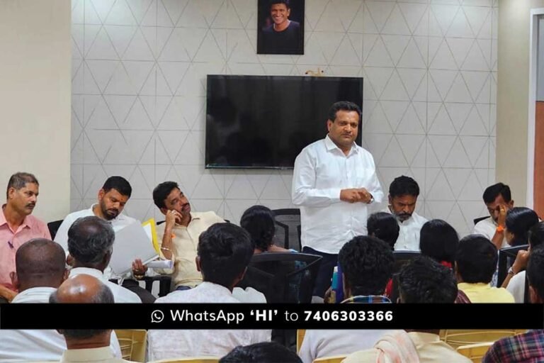 PM Svanidhi Yojna Review Meeting at BJP Office by Seekal Ramachandra Gowda