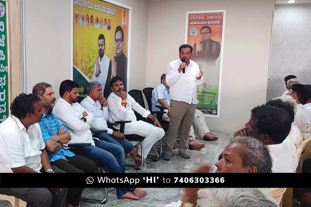 10Oct02b MP S Muniswamy Alleged that Congress Grabbing Land from Farmers