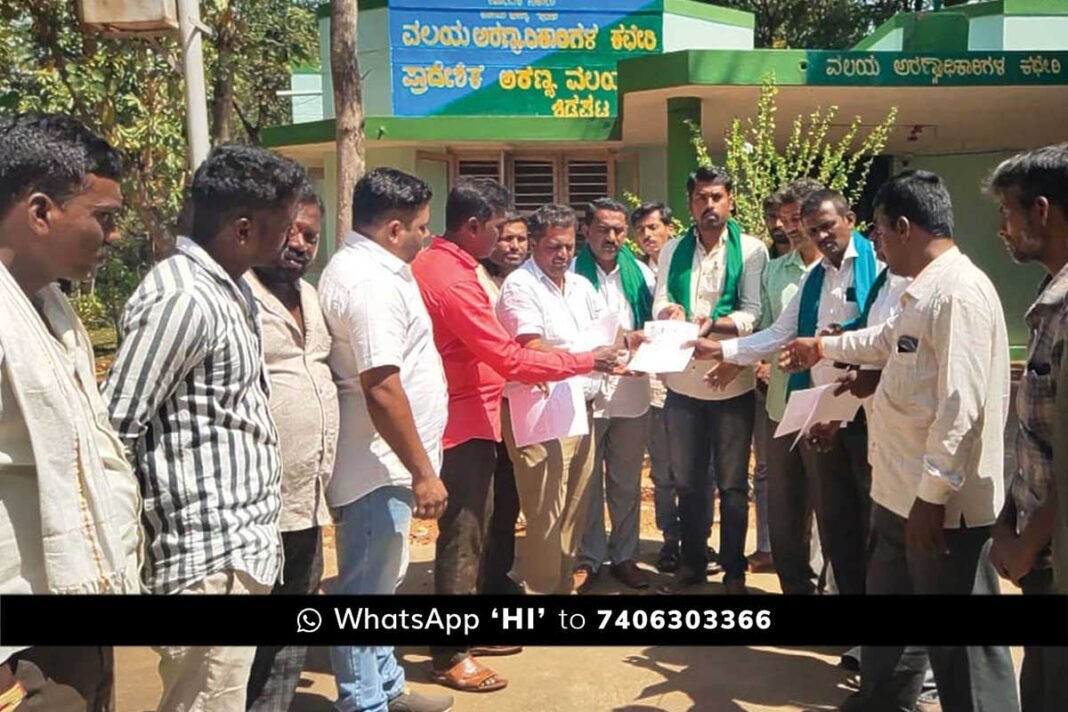 Raita Sangha Hasiru Sene Activists Urge to arrest Actor Jaggesh in Tiger Claw row