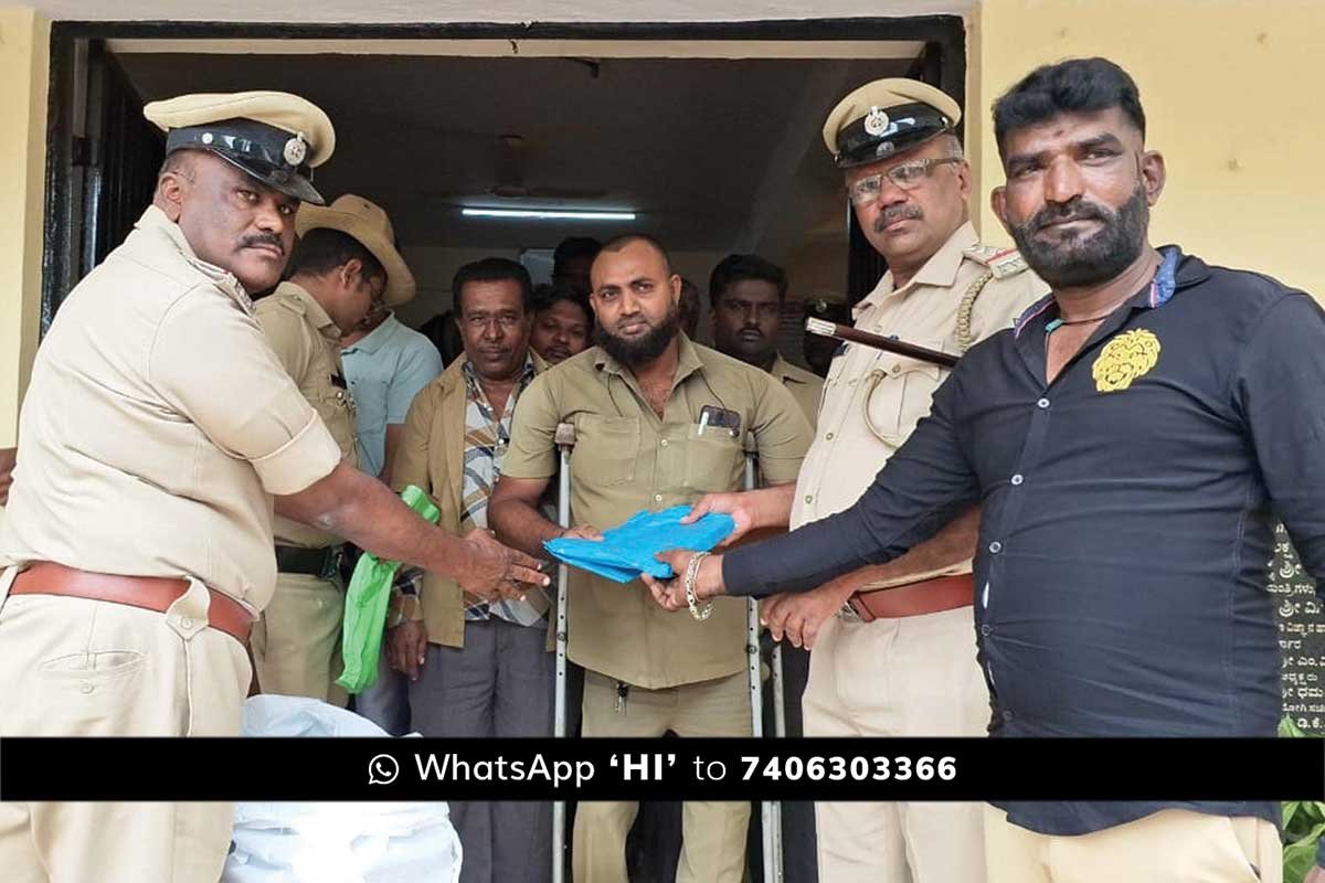 7aug24sb Sidlaghatta Auto Drivers Uniform Distribution
