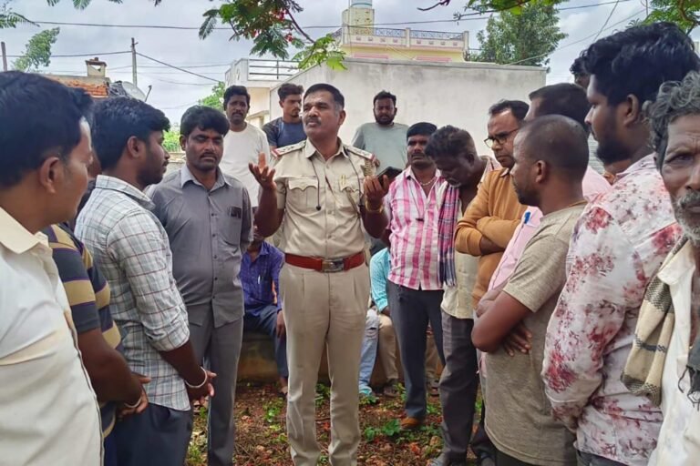 Sidlaghatta Veerapura Police Crime Awareness Programme