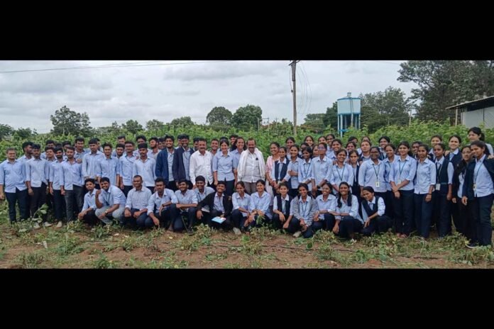 Sidlaghatta Agriculture University Students Field Visit