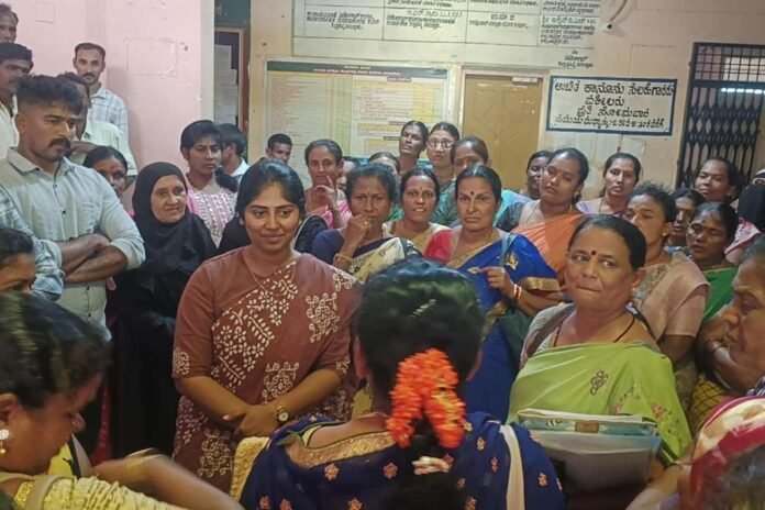 Anganwadi Workers Protest over Election Duty