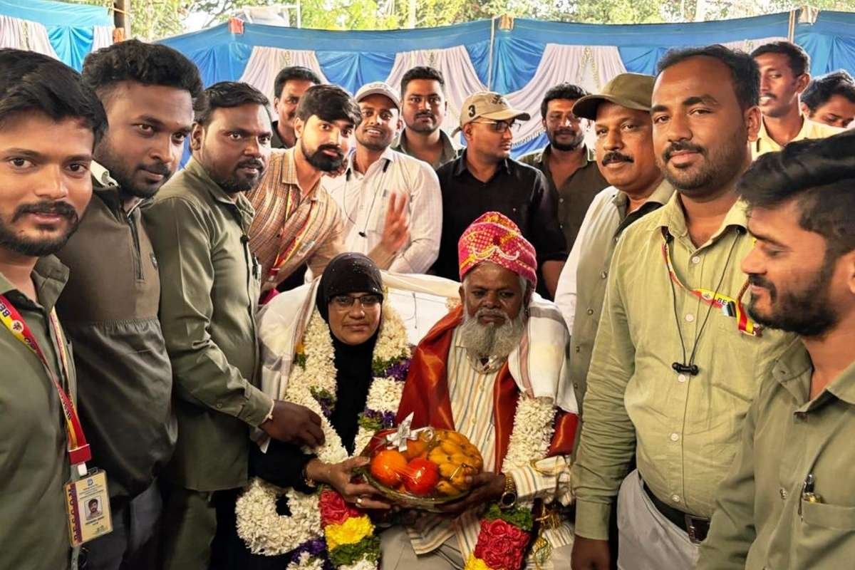 2augs4 Sidlaghatta BESCOM Employee Retirement Sendoff