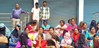 Sidlaghatta jangamakote unpaid Garments workers protest