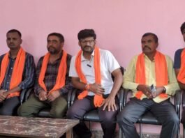 Maddur incidence Bajrang Dal Vishva Hindu Parishad Protest