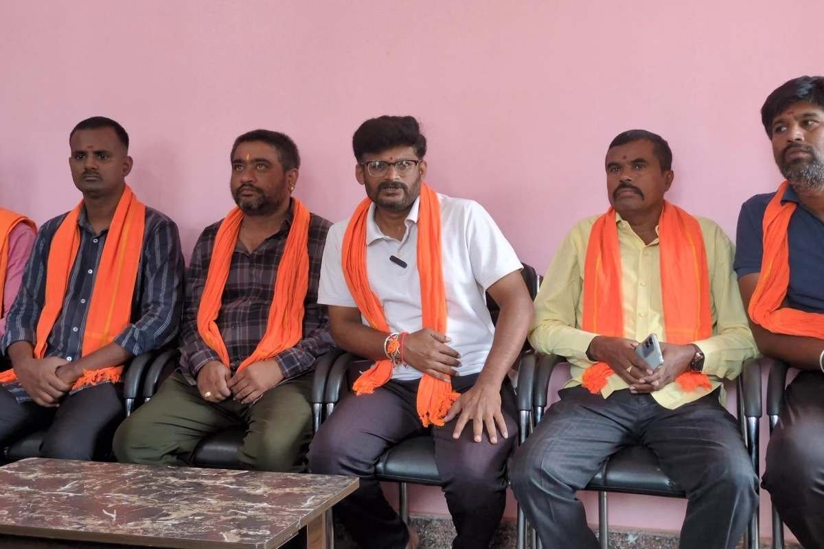 Market Rates (6) Maddur incidence Bajrang Dal Vishva Hindu Parishad Protest