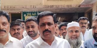 “ಇ-ಖಾತಾ ಕಡತ ವಿಲೇವಾರಿಯಲ್ಲಿ ಪಾರದರ್ಶಕತೆ ಇರಬೇಕು” – ಶಾಸಕರ ಅಸಮಾಧಾನ e Khata Sidlaghatta Municipality Delay MLA Intervene