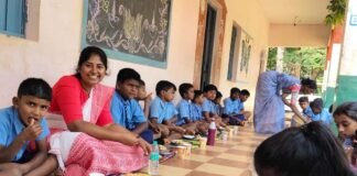 Sidlaghatta Tehsildar Gagana Sindhu Childrens day