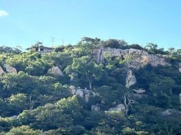 Sidlaghatta Kundalagurki Hill Sri Varadanjaneya Swamy Temple
