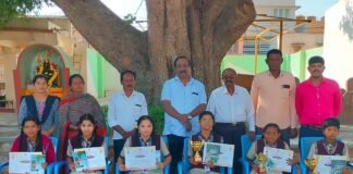 ಗ್ರಂಥಾಲಯ ಸಪ್ತಾಹ ಬಹುಮಾನ ವಿತರಣೆ Sidlaghatta Vasavi School National Library Week