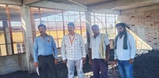 ಶಾರ್ಟ್ ಸರ್ಕ್ಯೂಟ್ನಿಂದ ರೇಷ್ಮೆ ಶೆಡ್ಗೆ ಬೆಂಕಿ; 250 ಚಂದ್ರಂಕಿಗಳು ಭಸ್ಮ Accidental Fire due to Short Circuit