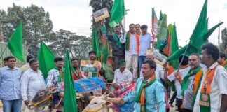 Sidlaghatta BJP Protest cm-dcm power tussle