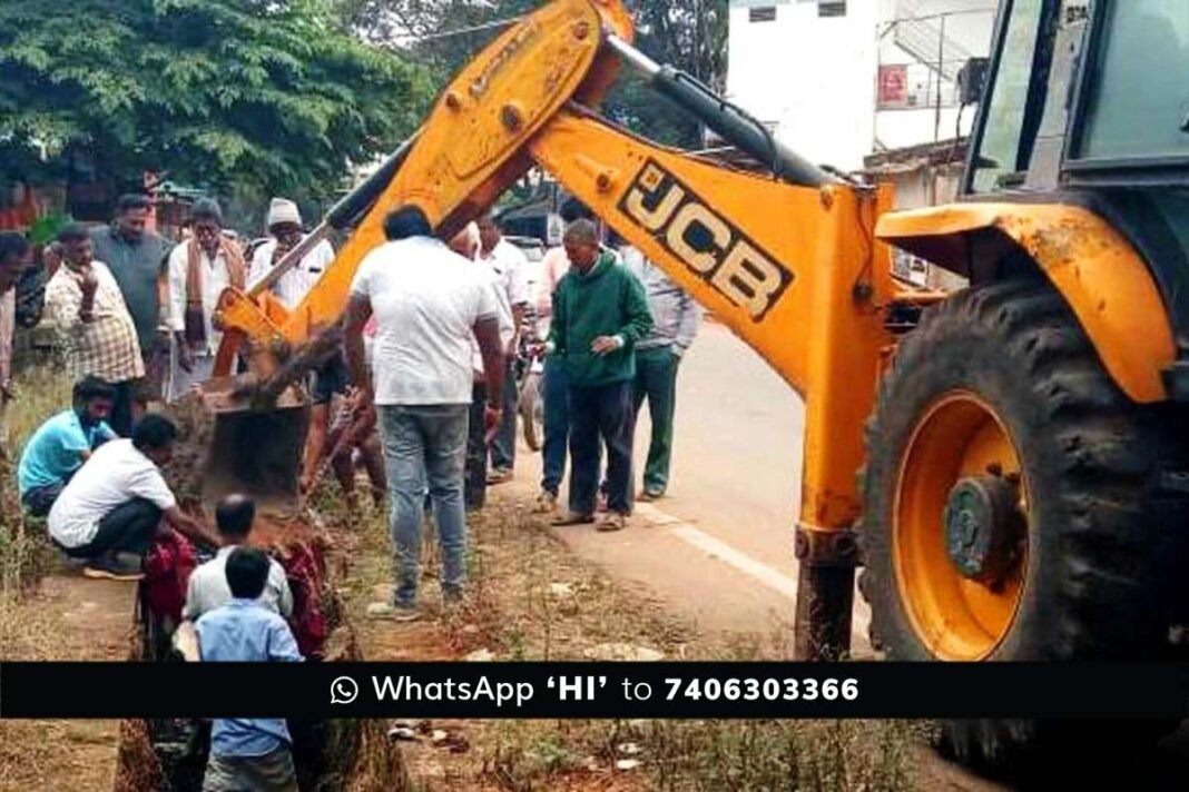 Sidlaghatta Melur youth rescue cow fallen to drain