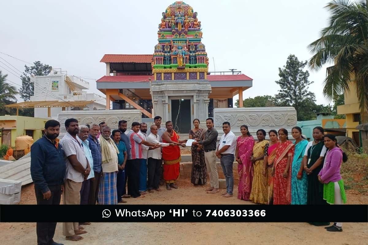 SKDRDP officials handing over ₹2.5 Lakh DD to Kothanur Temple Trust