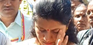 Sidlaghatta Commissioner Threaten