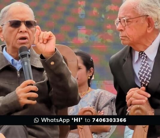 N.R. Narayana Murthy interacting with students in Sidlaghatta