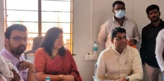 Sidlaghatta Hitech Silk Cocoon Market Inspection