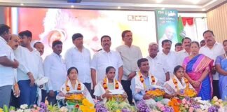 Sidlaghatta HD Devegowda Birthday Govt School Prize Money