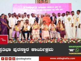 Sri Veeranna swamy Sri Kempanna swamy Temple Trust Felicitation