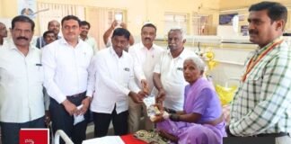 ವಿಶ್ವ ಹಾಲು ದಿನ: ರೋಗಿಗಳಿಗೆ ನಂದಿನಿ ಹಾಲು ವಿತರಣೆ Sidlaghatta Govt Hospital Nandini Milk Distribution