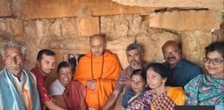 ಶಿಥಿಲಗೊಂಡ ಶಿವನ ದೇವಸ್ಥಾನದ ಪುನರುಜ್ಜೀವನ ಕಾರ್ಯಕ್ಕೆ ಚಾಲನೆ Sidlaghatta Muttur Temple Rejuvenation