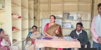 Byyappanahalli Womens Milk Producers Cooperative Society president addressing the annual general meeting, Sidlaghatta taluk