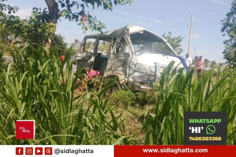 NH-234-Hosahalli-Gate-Wrecked-Omni-Car-Accident