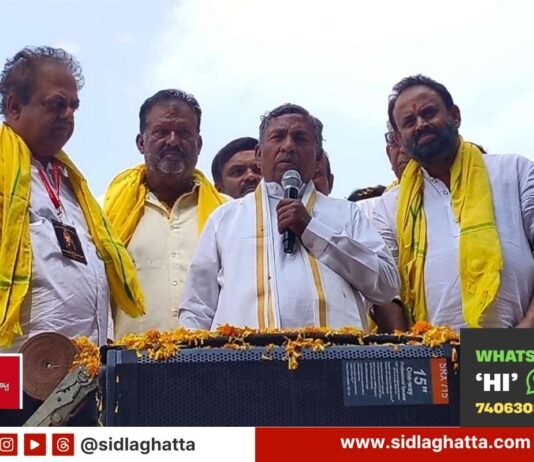 Sidlaghatta Minister K H Muniyappa speaking at Ganesha immersion festival SIR voter list
